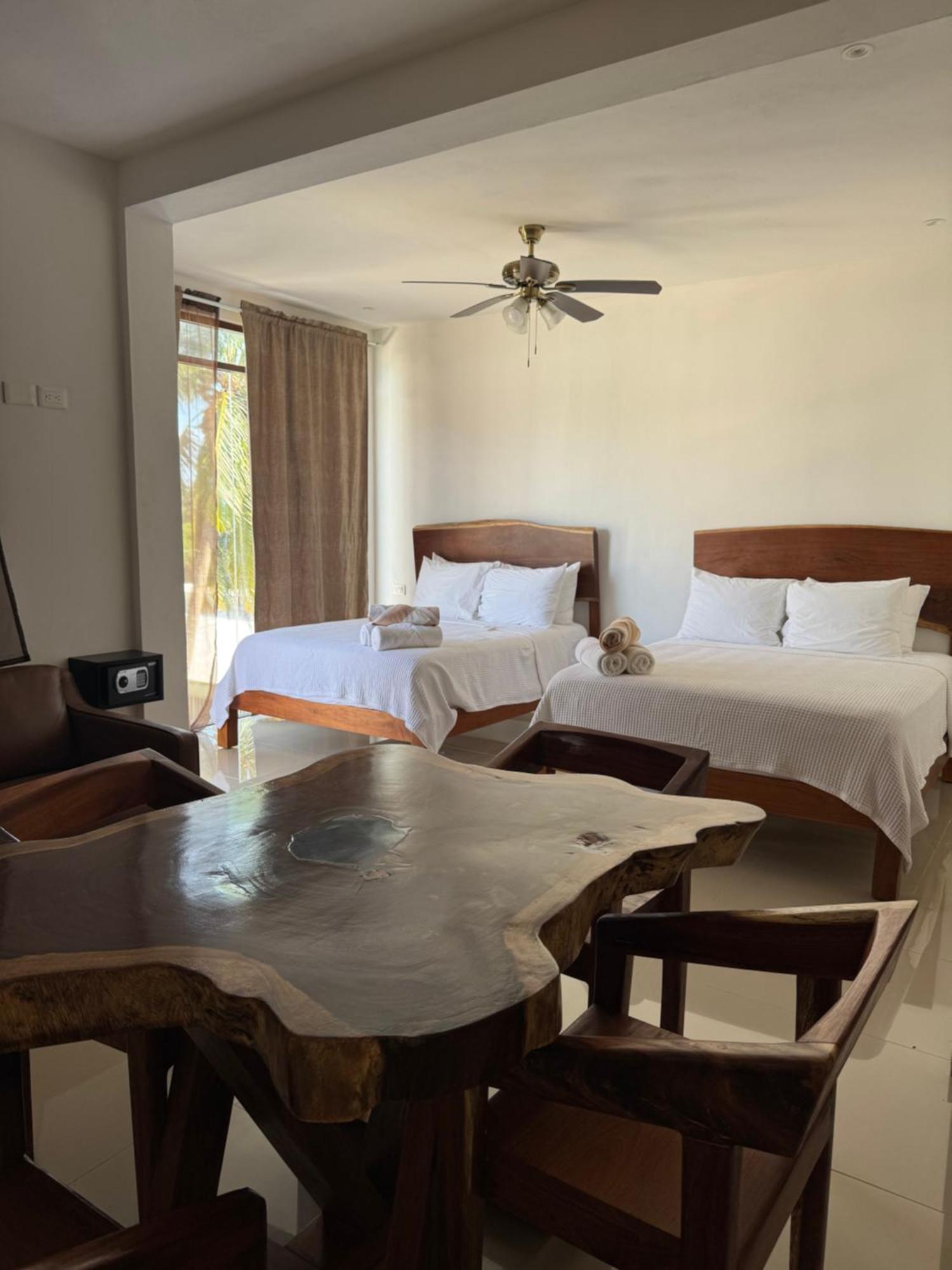 Mexhe Hotel エル・コージョ エクステリア 写真