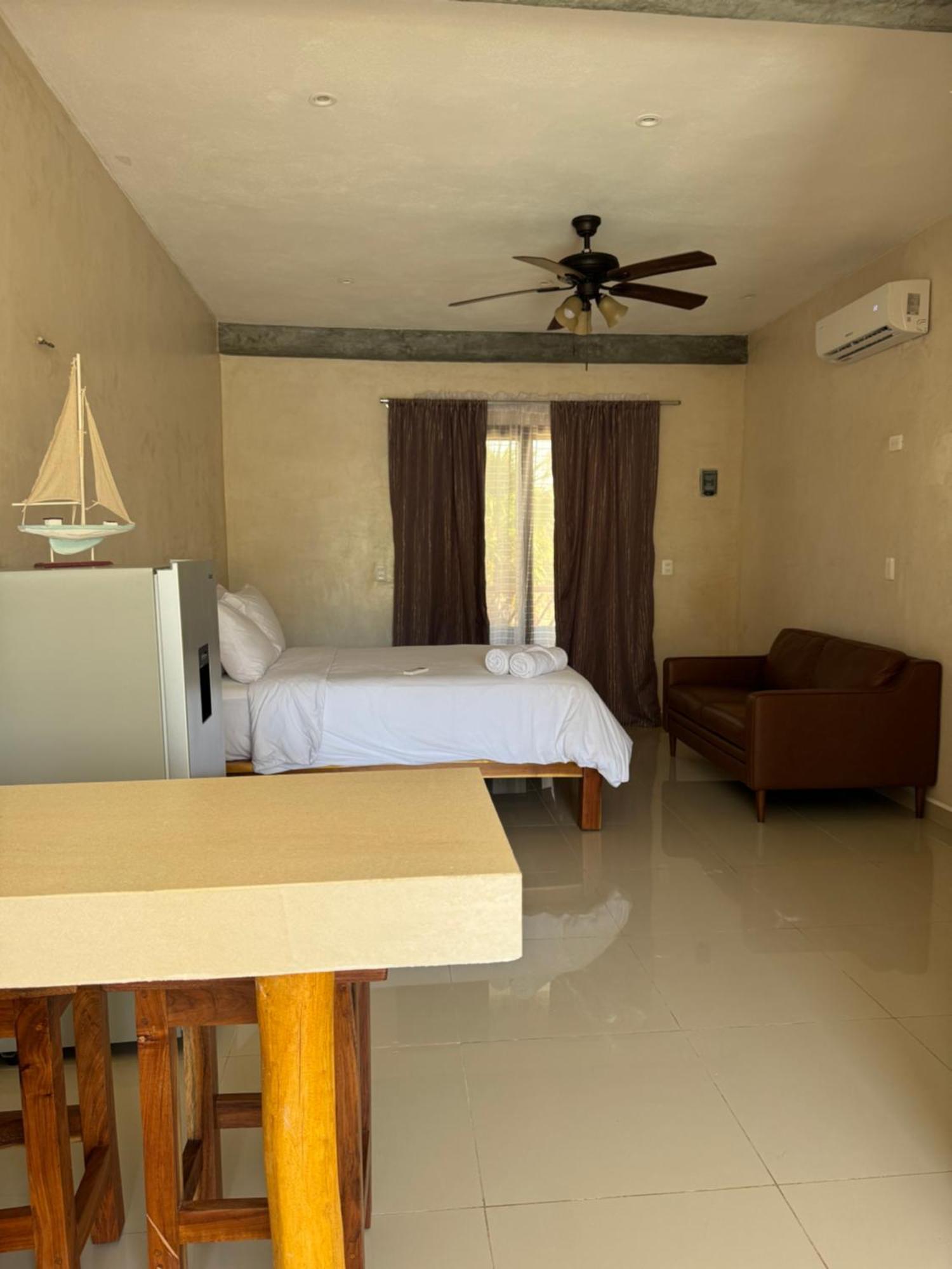 Mexhe Hotel エル・コージョ エクステリア 写真
