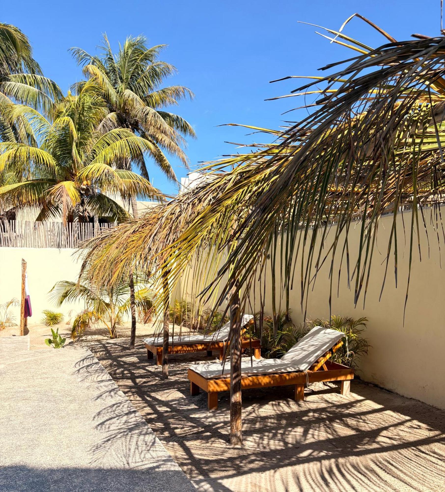 Mexhe Hotel エル・コージョ エクステリア 写真